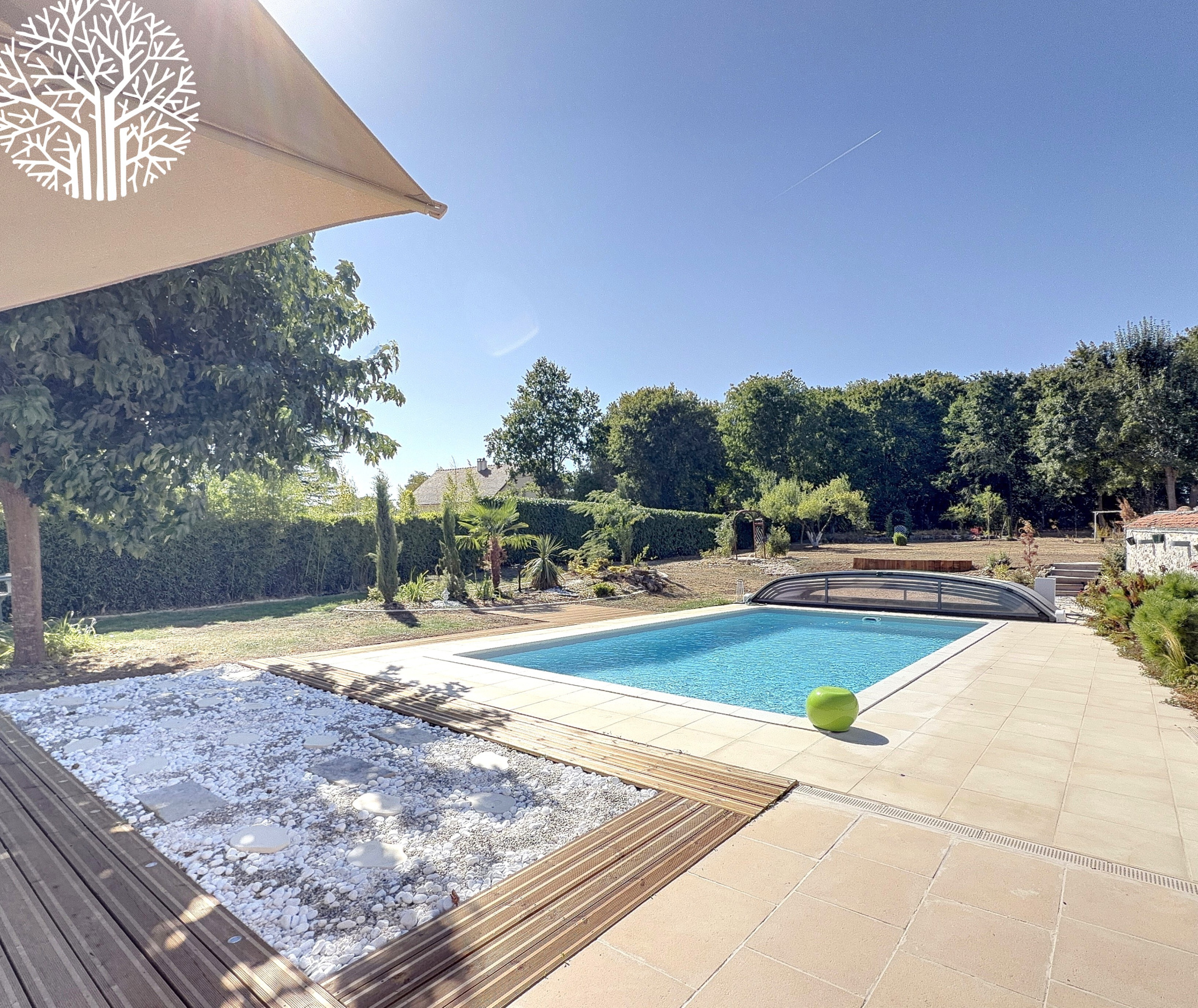 Maison de caractère rénovée avec piscine